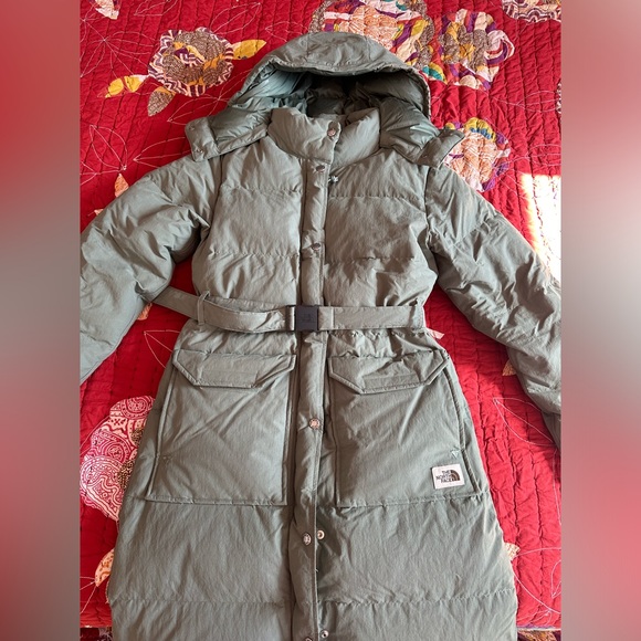 Green North Face Winter Coat size Small - Picture 2 of 4
